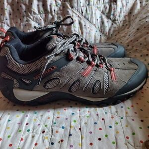 Merrell Black and Brown Outdoor Shoes